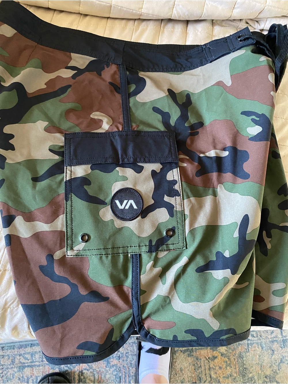 RVCA Camo Boardshorts - Green/Brown/Black size 33 - Picture 4 of 4